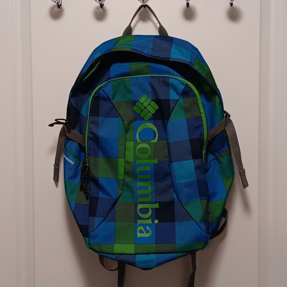 LAST CHANCE!Like New Columbia Castle Rock 20L Backpack